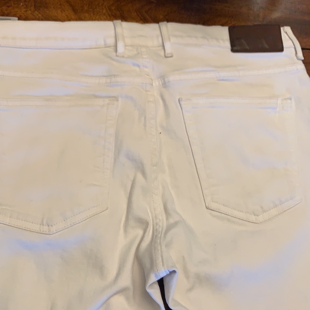 Michael kors slim fit Jeans for women. - Picture 10 of 15